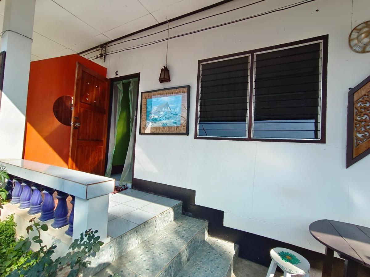Sunny Tayai Hostel Пай Екстер'єр фото