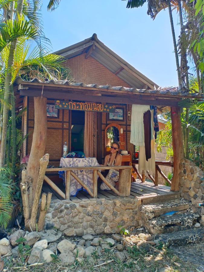 Sunny Tayai Hostel Пай Екстер'єр фото